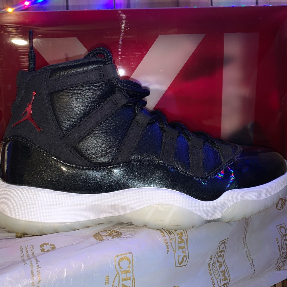 Jordan 11s